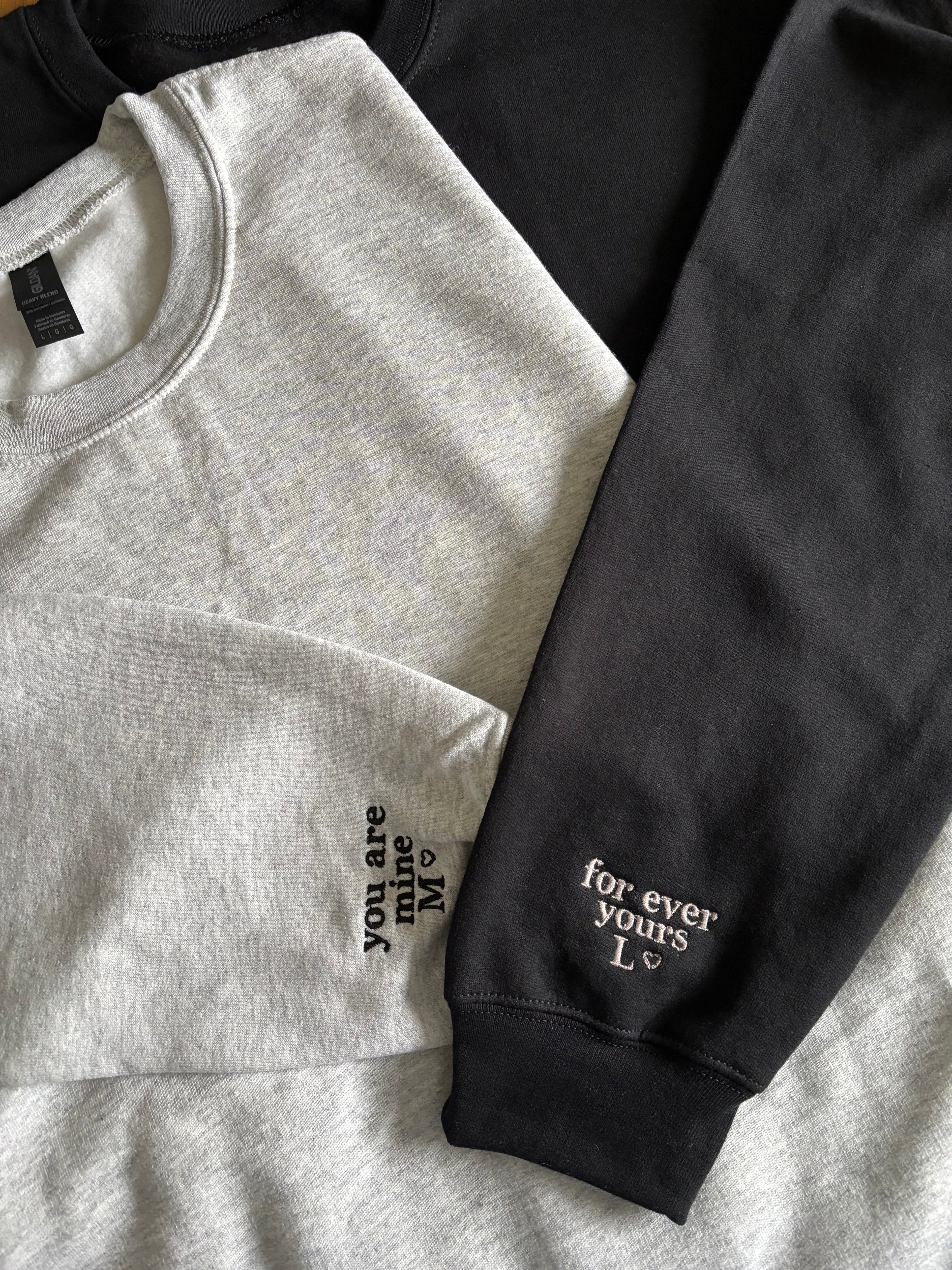 bestickter Partner Pullover
